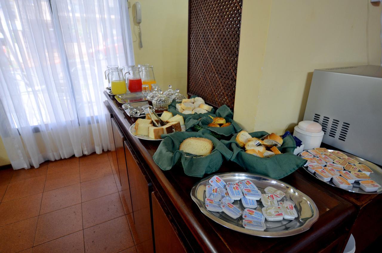 Hosteria Casa Blanca Iguazu Puerto Iguazú Buitenkant foto